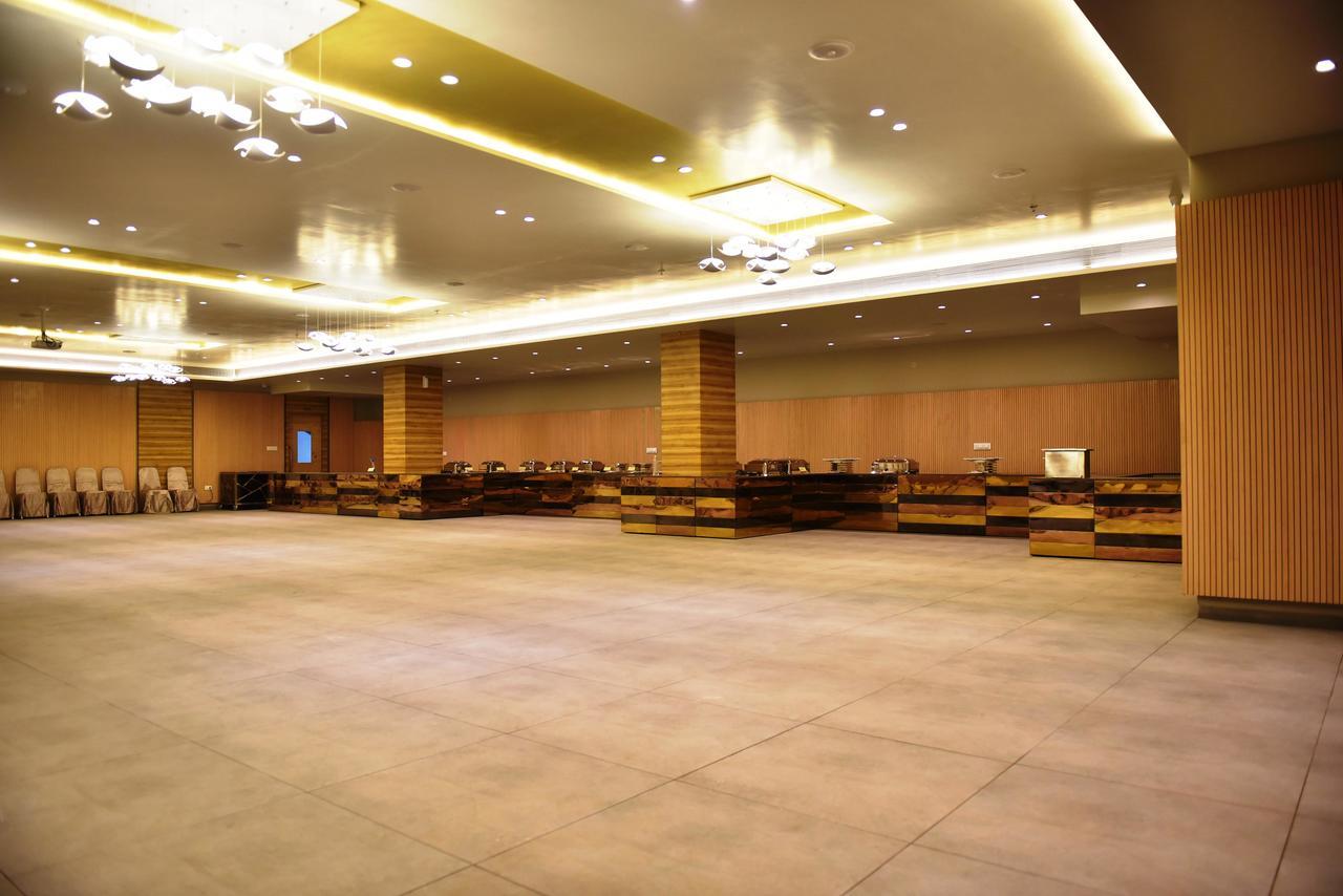 The Panchvati Hotel Rajkot Esterno foto